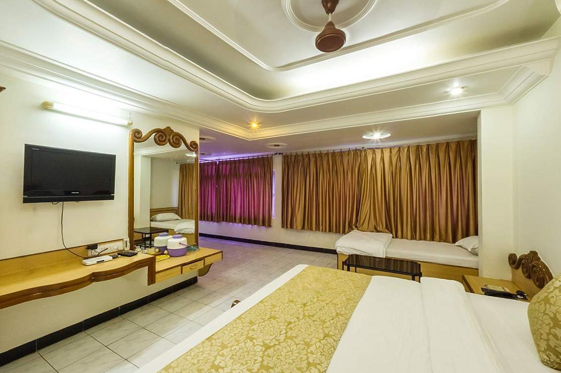 Jāmnagar Hotel Kirti מראה חיצוני תמונה